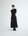 <img class='new_mark_img1' src='https://img.shop-pro.jp/img/new/icons8.gif' style='border:none;display:inline;margin:0px;padding:0px;width:auto;' />TIERED DRESS(TRICOT)