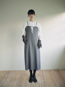 <img class='new_mark_img1' src='https://img.shop-pro.jp/img/new/icons23.gif' style='border:none;display:inline;margin:0px;padding:0px;width:auto;' />CAMISOLE DRESS