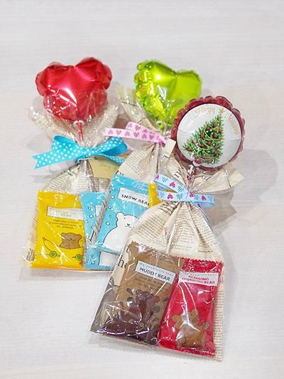 クリスマスパーティーのプチギフトに イギリス製オーガニックビスケット8set バルーン電報を全国出荷 バルーンギフトなら名古屋のエアリーガーデン クリスマスパーティーのプチギフトに イギリス製オーガニックビスケット8set バルーン電報を全国出荷 バルーンギフトなら名古屋のエアリーガーデン