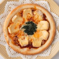 【冷凍発送】カマンベールピザ〜トマトソース〜