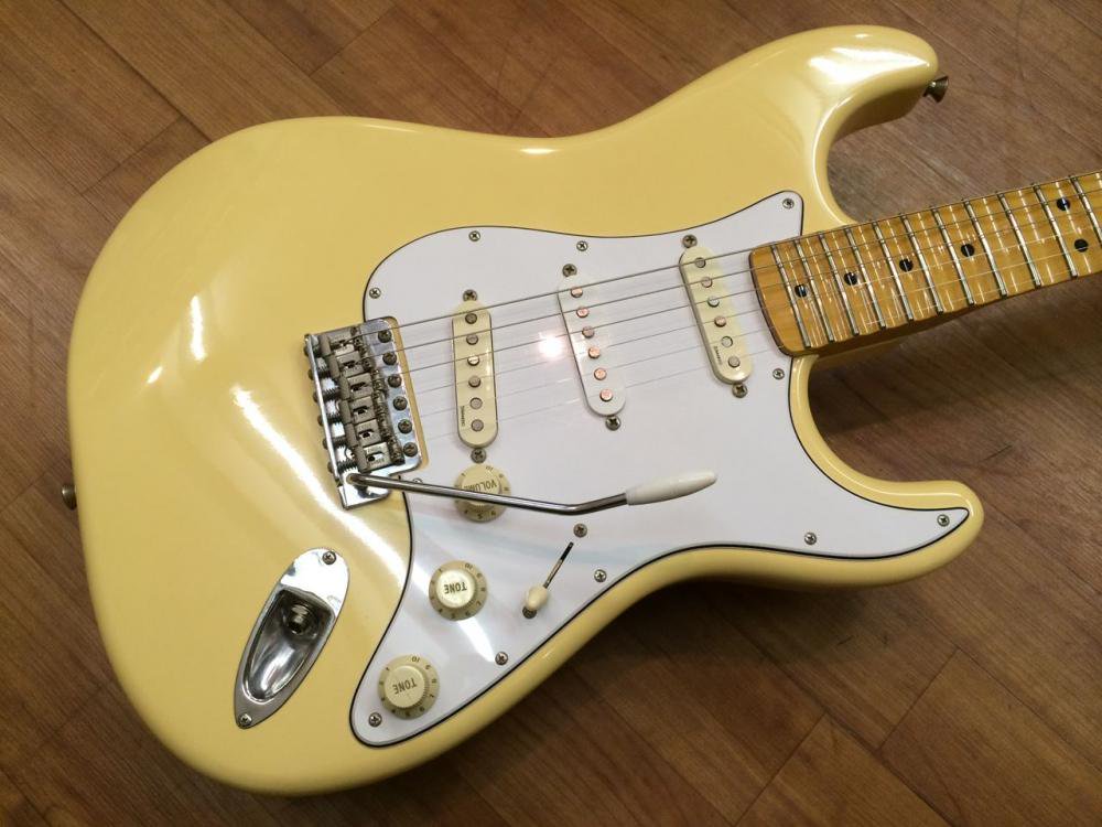 中古品 Fender Japan ST71-140YM Yngwie Malmsteen Signature - 奈良市