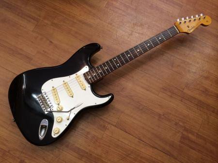 中古品 Fender Japan ST62-5003222 BLK - 奈良市のギターショップ “Sunshine Guitar” -サンシャインギター  高価買取します！