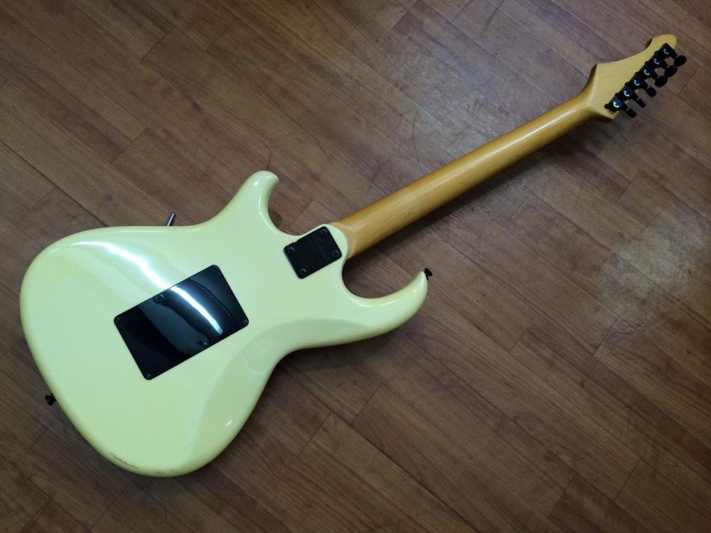 中古品 AriaproⅡ RS HELLCAT - 奈良市のギターショップ “Sunshine Guitar” -サンシャインギター 高価買取します！