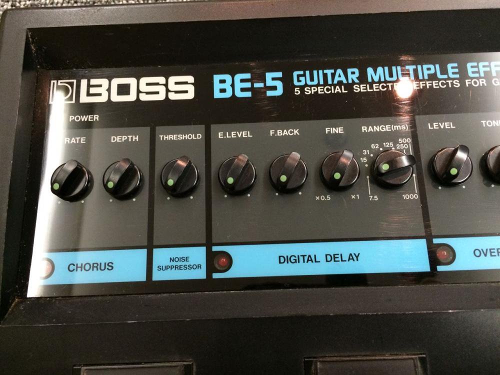 【完動品】BOSS ボス ギター用 マルチエフェクター　 BE-5