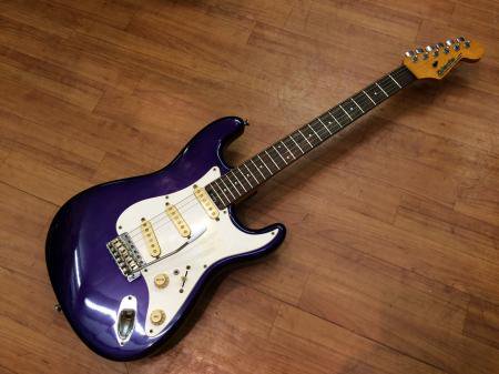 中古品 BLADE ST Type Metallic Purple / Levinson - Sunshine Guitar 