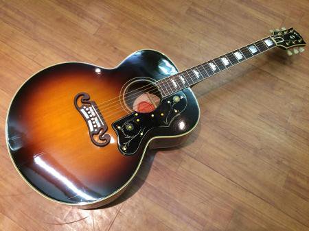 中古品 Gibson SJ-200 Vintage Sunburst （VS)- 奈良市のギター