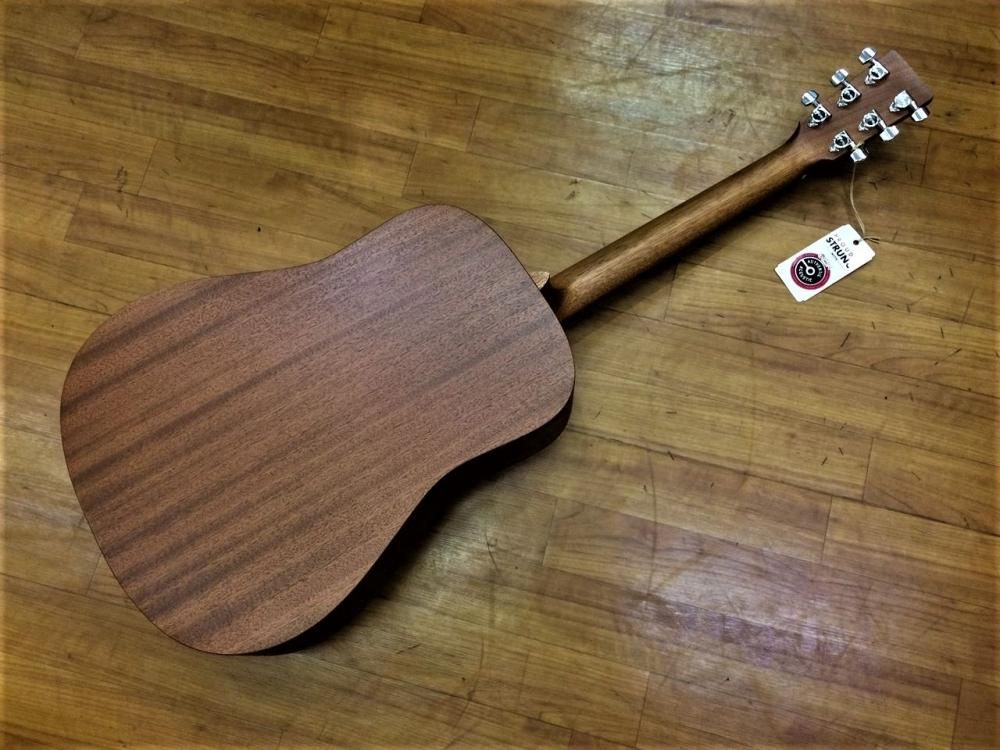 Martin Dreadnought Junior DJR-10E Burst w/ Fishman