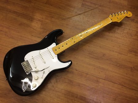 中古品 Fender Japan ST57-US Black ｗ/USA Pick Ups - Sunshine Guitar  （サンシャインギター）- 奈良市のギターレッスン、販売、買取、修理はおまかせください