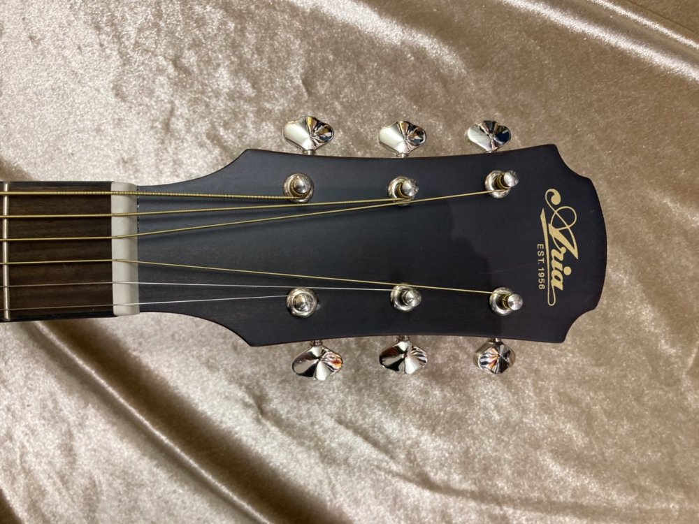 Aria 151 MTN アコースティックギター u0026 u0026  初心者/入門/ビギナーセット（チューナー・カポ・ピック・スペア弦・ペグワインダー・ソフトケース） - Sunshine Guitar  （サンシャインギター）- 奈良市のギターレッスン、販売、買取、修理はおまかせください