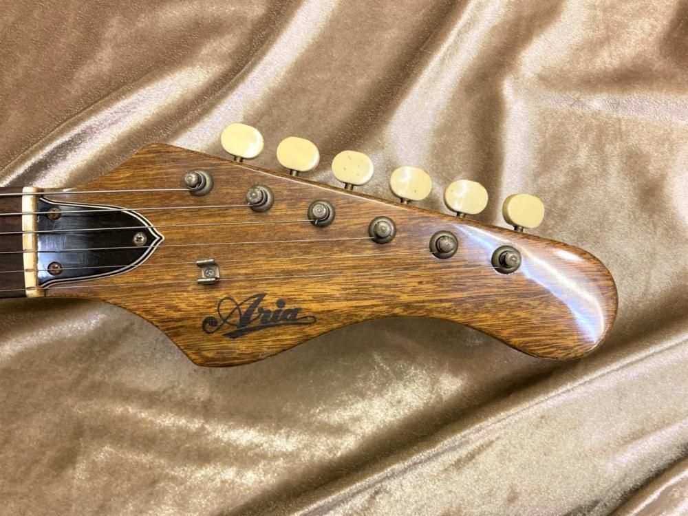 中古品 Aria 1532T 国産ビザールギター - Sunshine Guitar