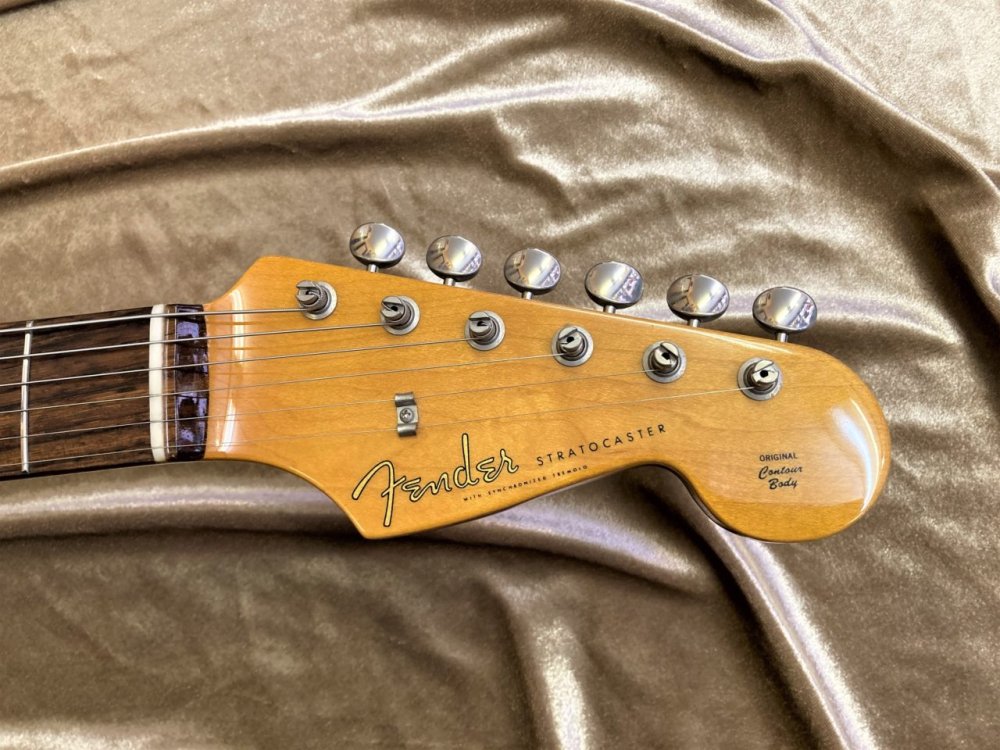 中古品 Fender Japan Exclusive Classic 60s Stratocaster Olympic 