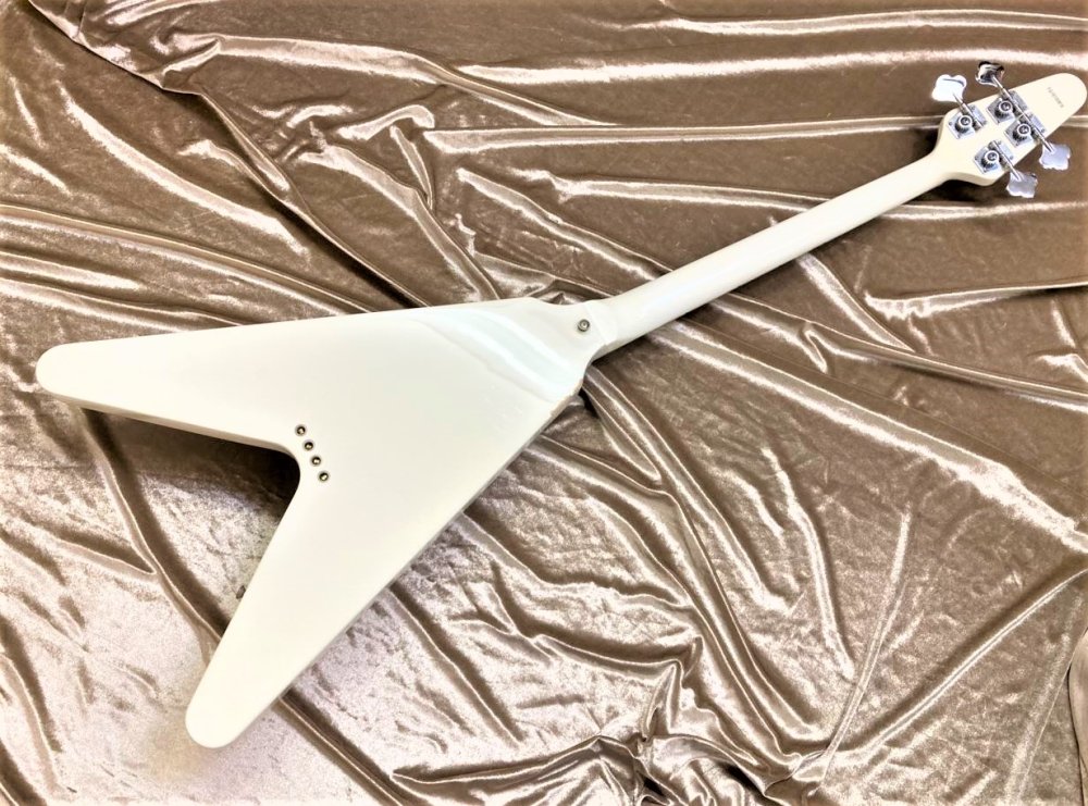 中古品 Burny FVB-65 CW Flying V Bass Type - Sunshine Guitar （サンシャインギター）-  奈良市のギターレッスン、販売、買取、修理はおまかせください