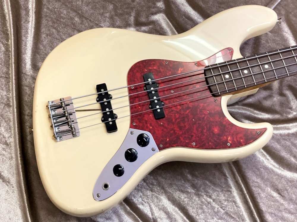 中古品 Fender Japan JB62-75US VWH w/ Fender U.S.A Pick Ups