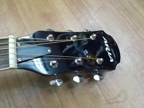 ARIA FA-50 ピックギター