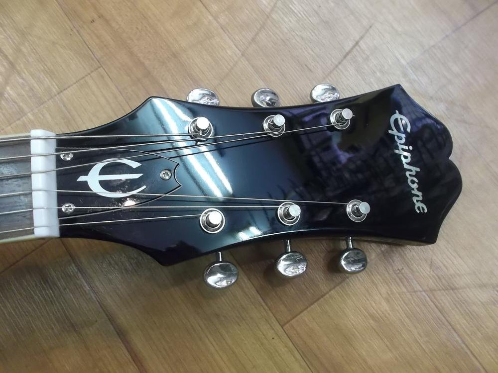 中古品 Epiphone CASINO Ebony w/ハードケース - 奈良市のギター