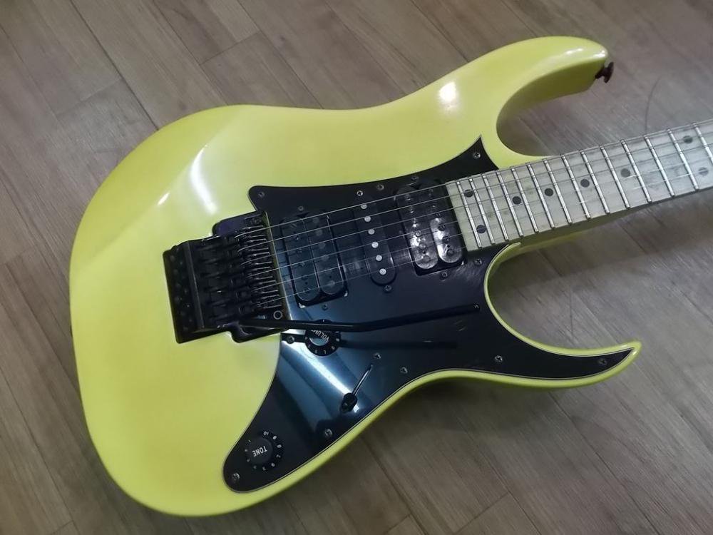 中古品 Ibanez RG550 Yellow