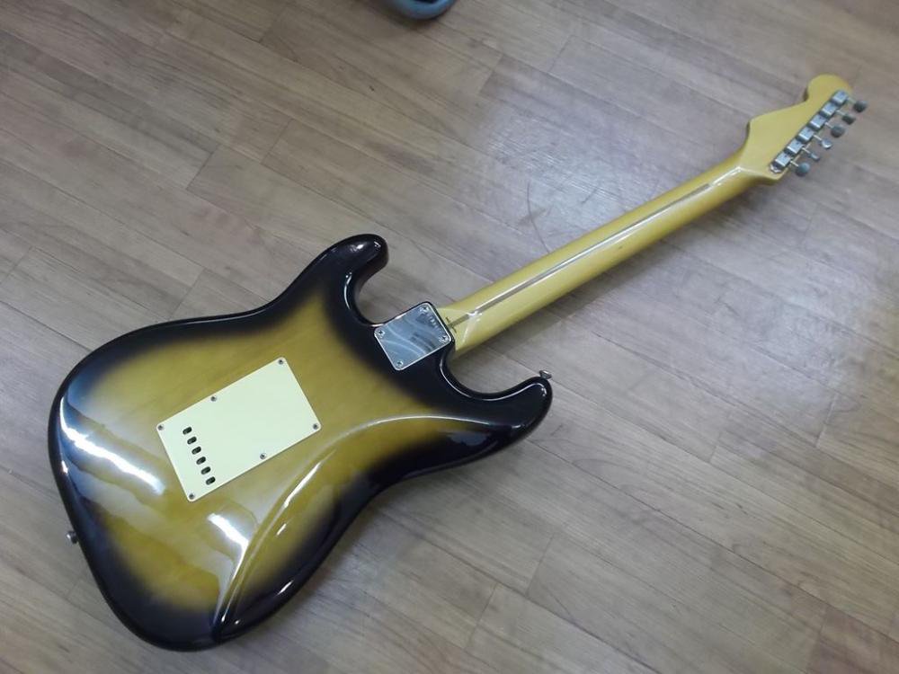 中古品 Fender Japan ST57 JVシリアル - 奈良市のギターショップ “Sunshine Guitar” -サンシャインギター