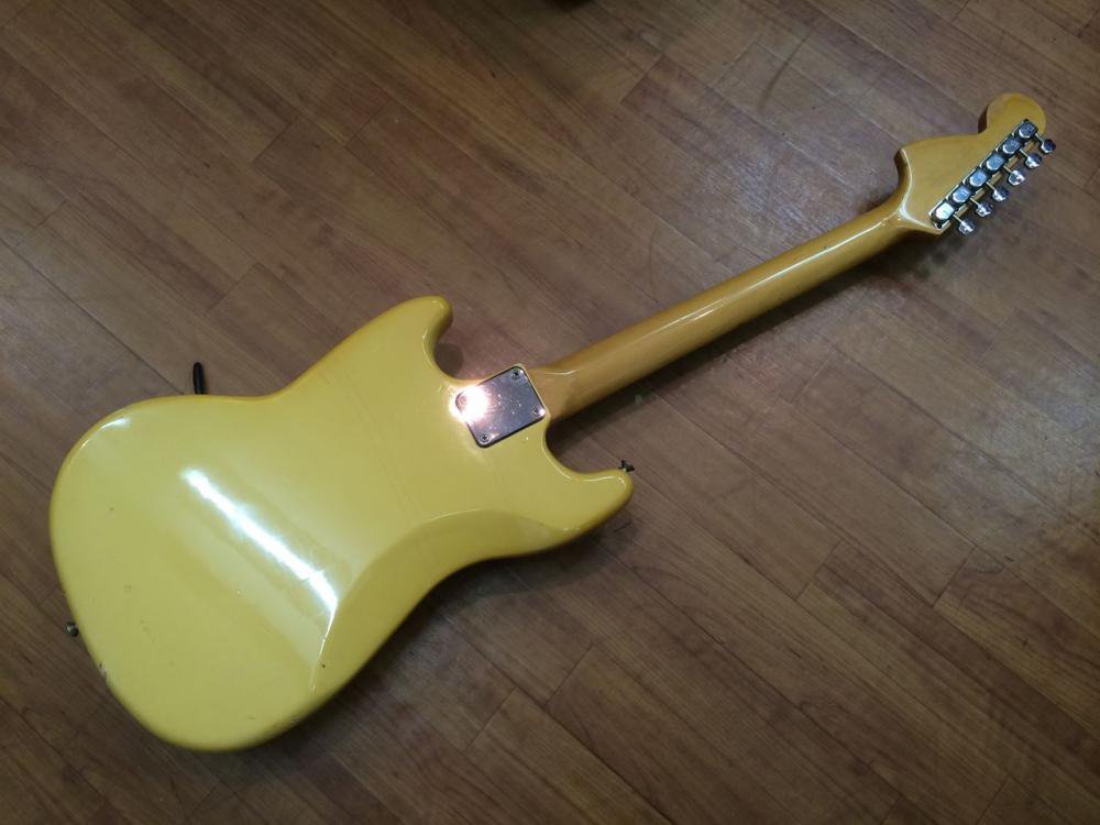 中古品 Fender USA Mustang 1977 - 奈良市のギターショップ “Sunshine Guitar” -サンシャインギター  高価買取中！