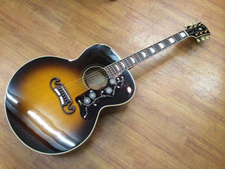 中古品 Gibson J-200 Vintage Sunburst （VS) - 奈良市のギター