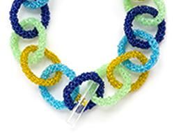 LARGE BE CHAIN NECKLACE