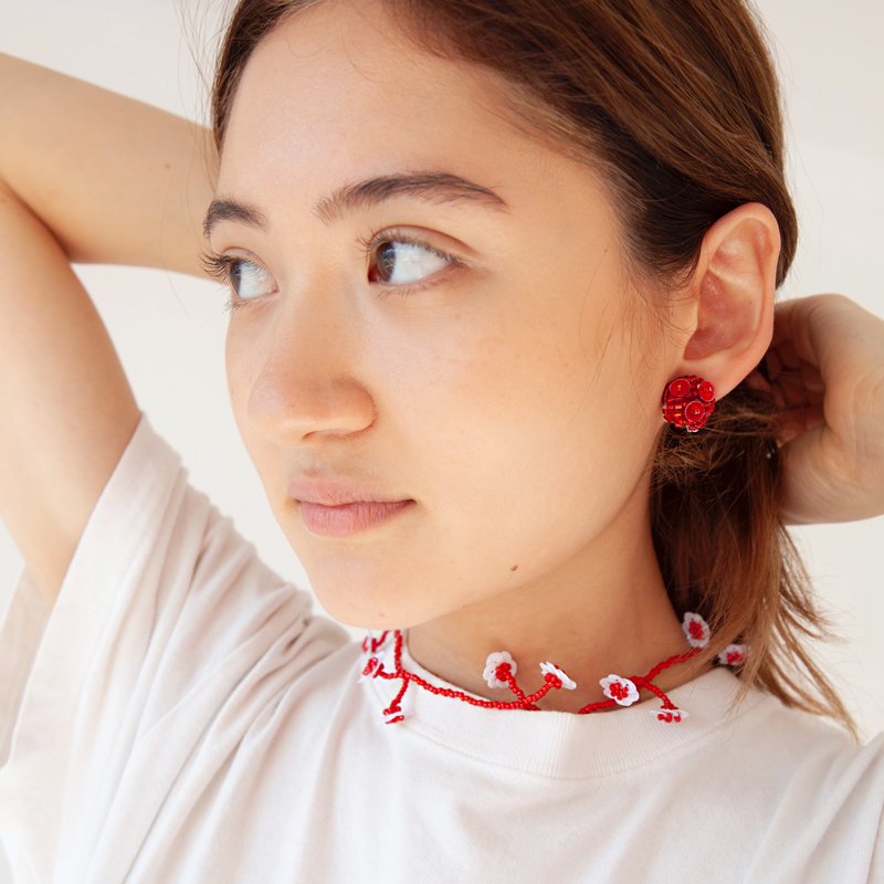 FLOWER FIELD NECKLACE RED WHITE - designsix ONLINE SHOP