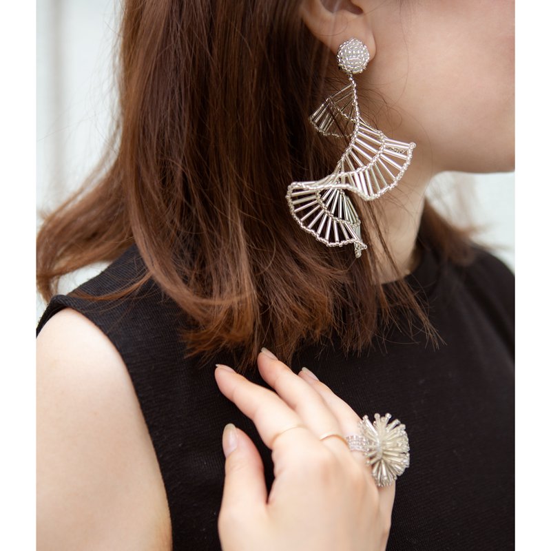 ANNE EARRING SILVER - designsix ONLINE SHOP