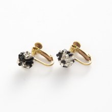 <img class='new_mark_img1' src='https://img.shop-pro.jp/img/new/icons8.gif' style='border:none;display:inline;margin:0px;padding:0px;width:auto;' />STARDUST EARRING BLACK SILVER