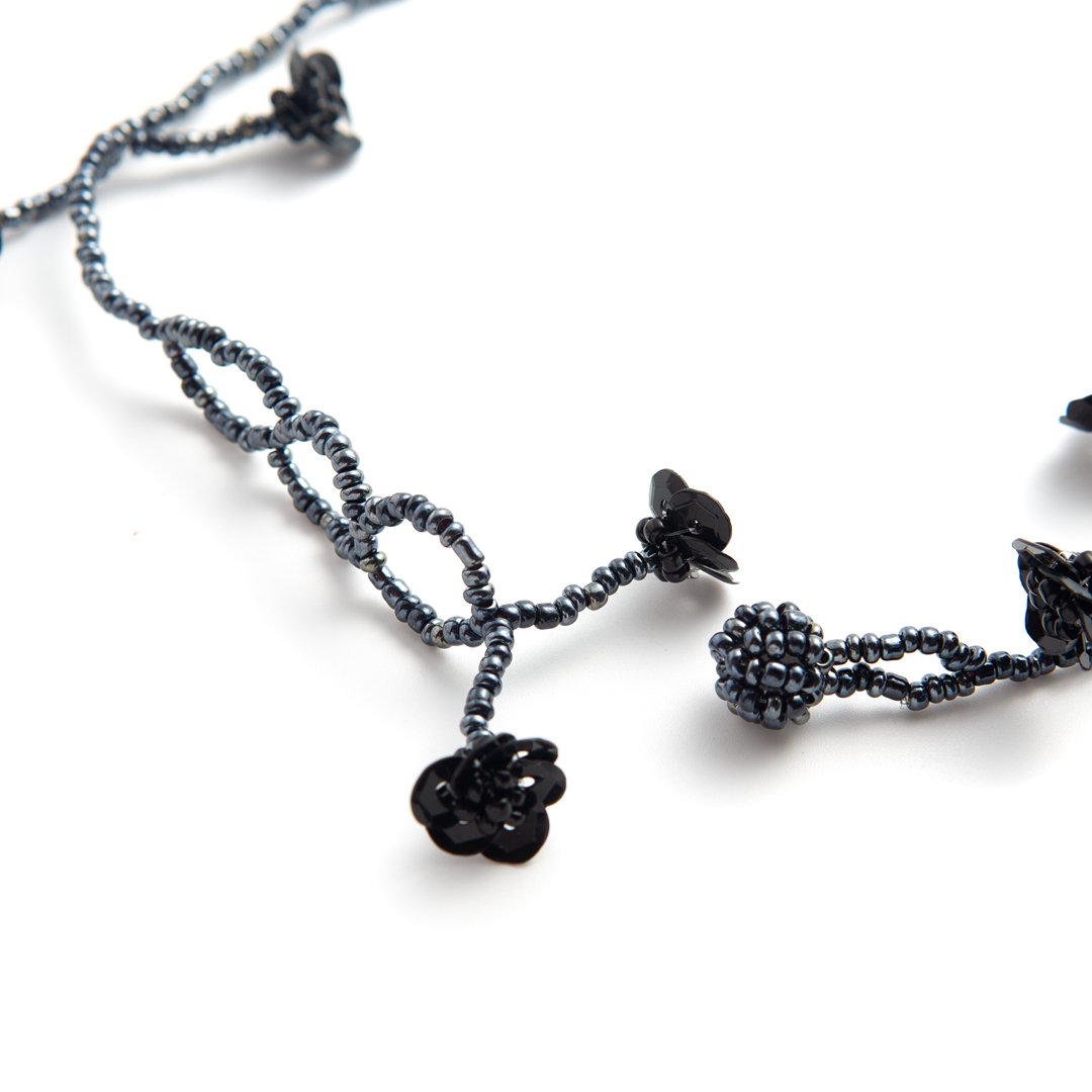 FLOWER FIELD NECKLACE METAL BLACK - designsix ONLINE SHOP