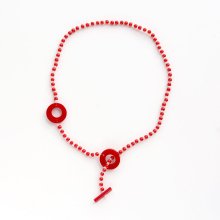 PETITE PEARL LOOP NECKLACE RED PEARL MILKY WHITE