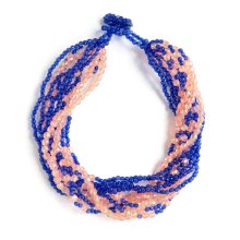 <img class='new_mark_img1' src='https://img.shop-pro.jp/img/new/icons8.gif' style='border:none;display:inline;margin:0px;padding:0px;width:auto;' />PHOEBE NECKLACE SALMON PINK ROYAL BLUE