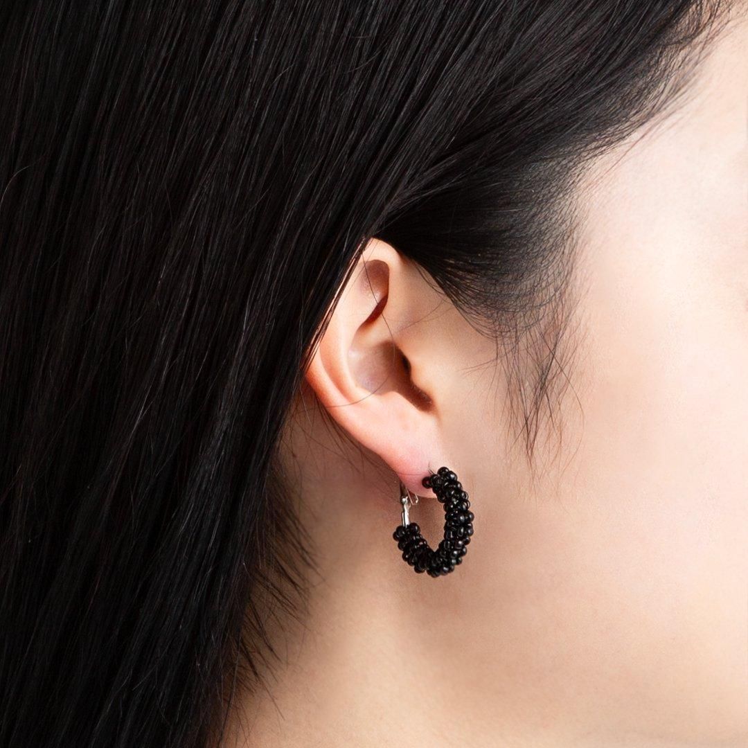 SEED HOOP PIERCE BLACK - designsix ONLINE SHOP