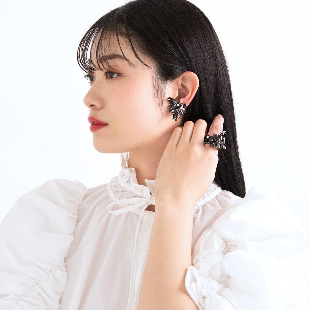 sasakihitomi (ササキヒトミ) クローバーピアス シルバー925 両