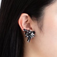 <img class='new_mark_img1' src='https://img.shop-pro.jp/img/new/icons8.gif' style='border:none;display:inline;margin:0px;padding:0px;width:auto;' />BOMB BOMB EARRING METAL