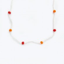 <img class='new_mark_img1' src='https://img.shop-pro.jp/img/new/icons8.gif' style='border:none;display:inline;margin:0px;padding:0px;width:auto;' />PETITE KIRI NECKLACE IVORY RED ORANGE