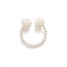 <img class='new_mark_img1' src='https://img.shop-pro.jp/img/new/icons8.gif' style='border:none;display:inline;margin:0px;padding:0px;width:auto;' />KATE EAR CUFF PEARL