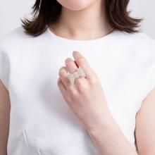 <img class='new_mark_img1' src='https://img.shop-pro.jp/img/new/icons8.gif' style='border:none;display:inline;margin:0px;padding:0px;width:auto;' />RIBBON RING SILVER