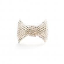 <img class='new_mark_img1' src='https://img.shop-pro.jp/img/new/icons8.gif' style='border:none;display:inline;margin:0px;padding:0px;width:auto;' />RIBBON RING SILVER