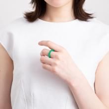 <img class='new_mark_img1' src='https://img.shop-pro.jp/img/new/icons8.gif' style='border:none;display:inline;margin:0px;padding:0px;width:auto;' />CIRCLE RING CLEAR EMERALD GREEN