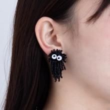 <img class='new_mark_img1' src='https://img.shop-pro.jp/img/new/icons8.gif' style='border:none;display:inline;margin:0px;padding:0px;width:auto;' />MONSTER FUR PIERCE BLACK