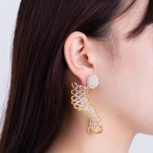 <img class='new_mark_img1' src='https://img.shop-pro.jp/img/new/icons8.gif' style='border:none;display:inline;margin:0px;padding:0px;width:auto;' />HEMMING EARRING SILVER GOLD