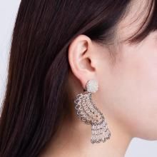 <img class='new_mark_img1' src='https://img.shop-pro.jp/img/new/icons8.gif' style='border:none;display:inline;margin:0px;padding:0px;width:auto;' />HEMMING EARRING SILVER GRAY