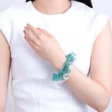 <img class='new_mark_img1' src='https://img.shop-pro.jp/img/new/icons8.gif' style='border:none;display:inline;margin:0px;padding:0px;width:auto;' />HEMMING BRACELET GREEN MILKY WHITE
