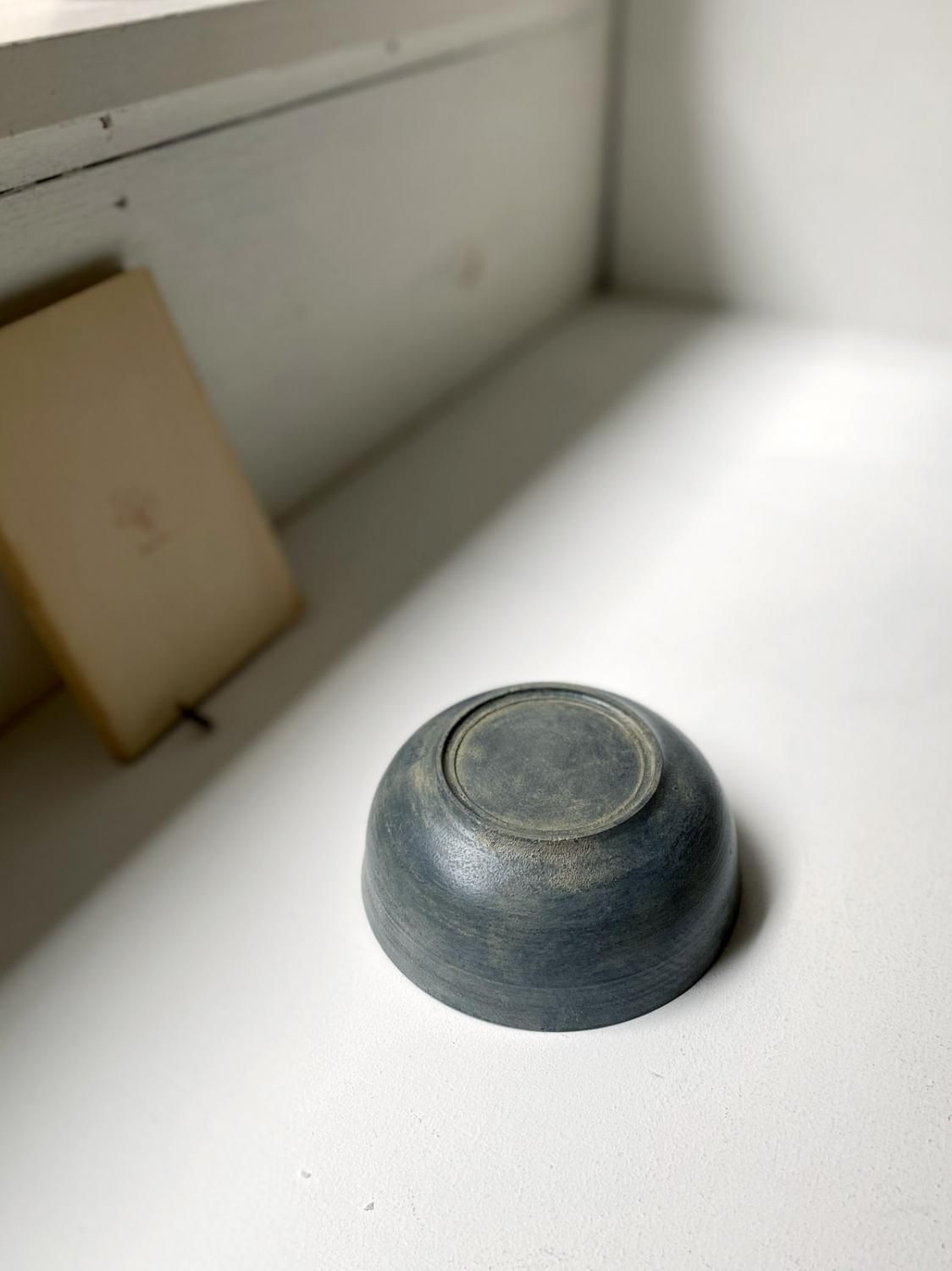 【新品未使用 】「GNU 漆」x「ICHIGU」漆鉢 木漆芸作家・新宮州三さん｜原点は彫刻。確かな造形力を秘めた野趣ある漆器