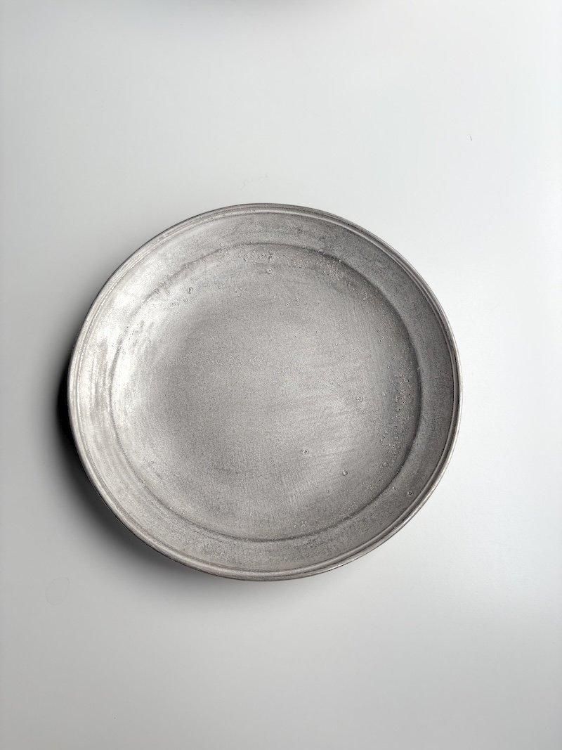銀磁6寸リム皿 ／ 亀田 大介 - 木と根 kitone