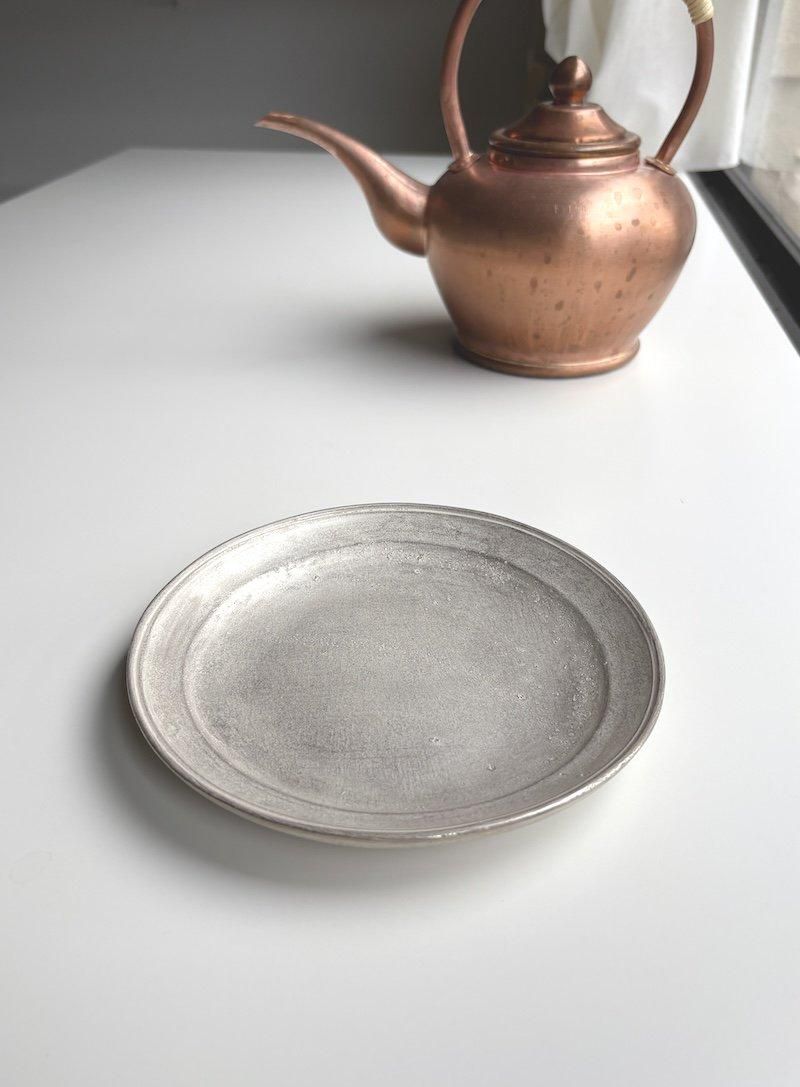 銀磁6寸リム皿 ／ 亀田 大介 - 木と根 kitone