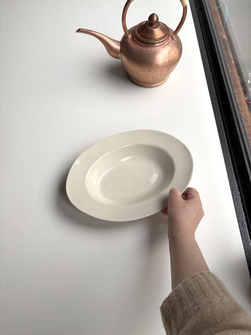 オーバル深皿・クリーム（中）／角田 淳 - 木と根 kitone