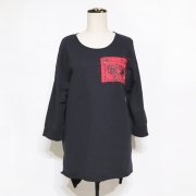 【Acryl BONES】 ビッグTシャツ スェット 七分袖（黒 x 赤）