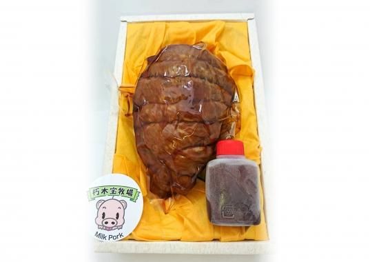 みるく豚 焼豚 350g 冷凍便 ありのままを そのままに 近江牛 牛肉 豚肉 ステーキ 焼肉 すき焼き しゃぶしゃぶ スイーツのお取り寄せ 宝牧場オンラインショップ