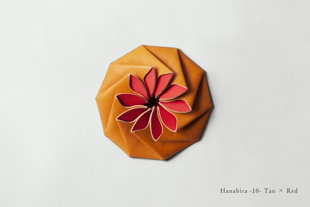 革で包む花紋折りのコインケース / Lecrest -Hanabira 10-