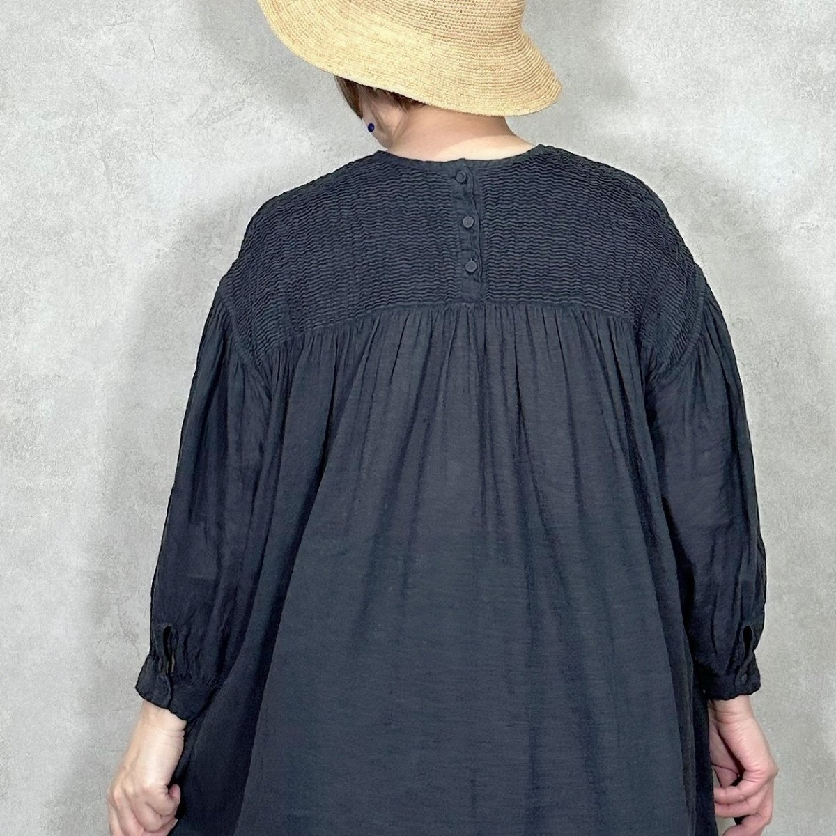 maison de soil ᥾ɥ/ INMDS24013D Khadi Cotton Linen Overdye Back Opening  Pull-Over Dress
